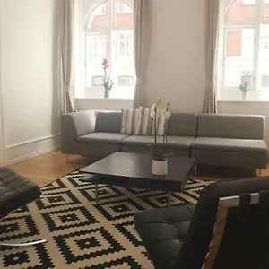 Apartment Next To New Harbor / 3 Bedroom & 2 Bath, Copenhagen