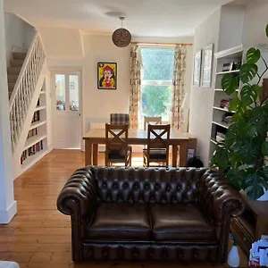 https://apt-peaceful-retreat.cambridgehotelsuk.com