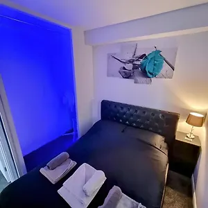 https://apt-sleek-stylish-west-ham-with-parking.cambridgehotelsuk.com